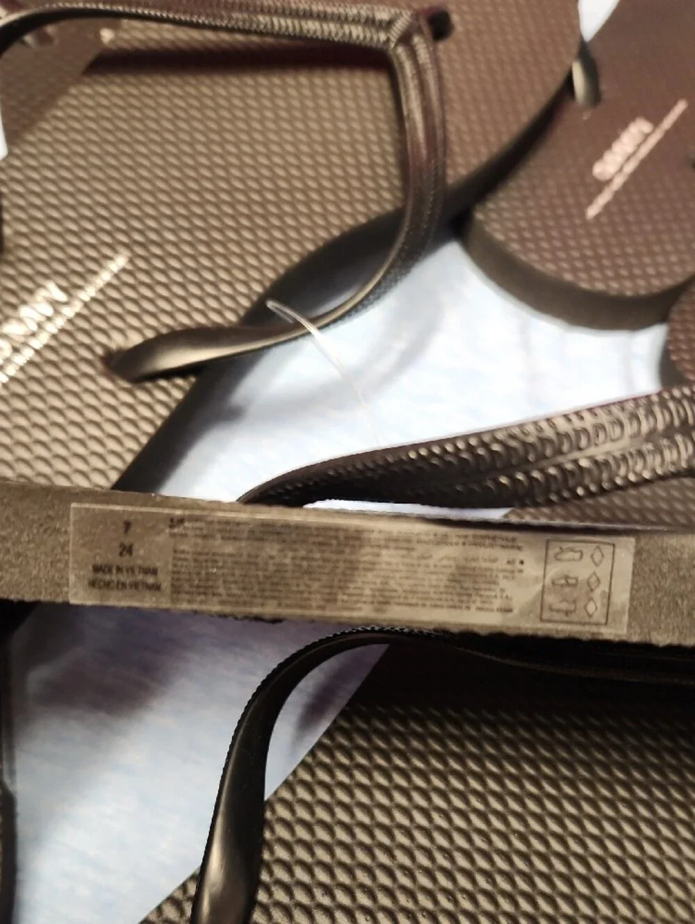 Woman's Black Flip Flops Old Navy Size 7 BUNDLE 5 PAIRS